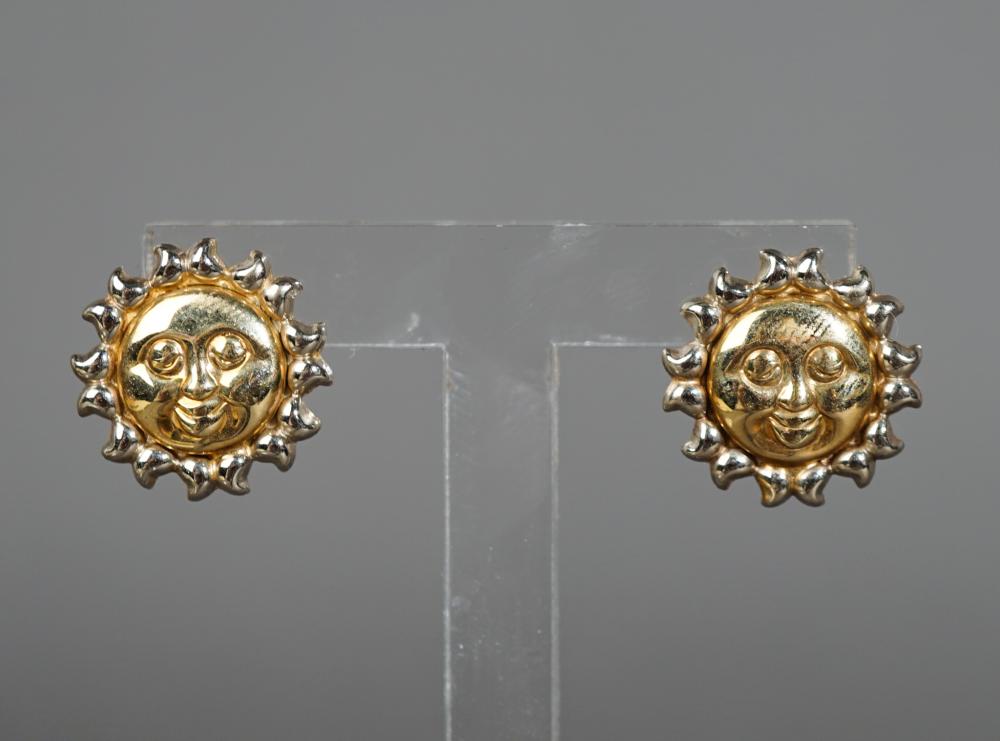 PAIR 14 KARAT YELLOW GOLD SUN FACE 2e8205