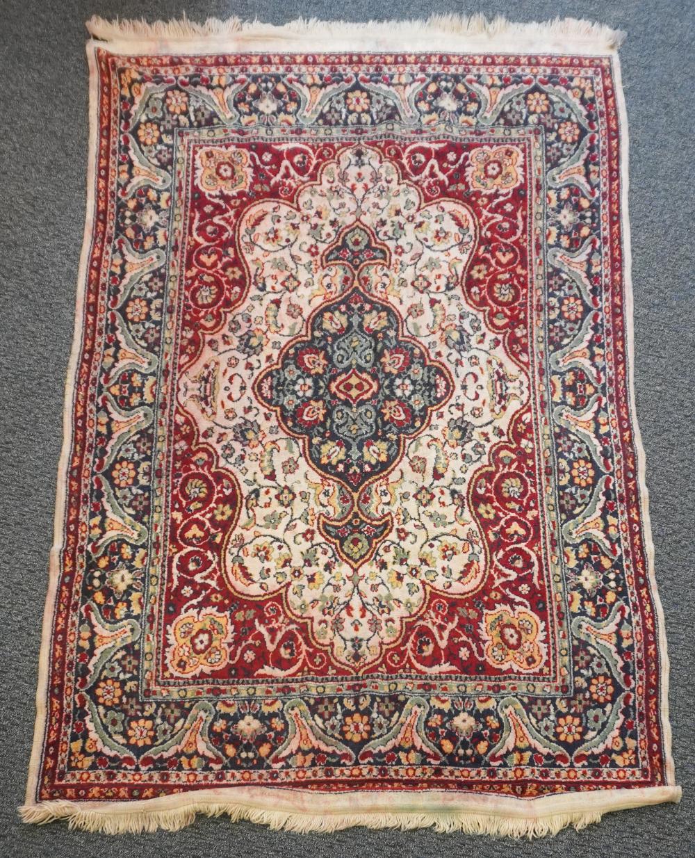 MACHINE MADE RUG, 7 FT 1 IN X 4