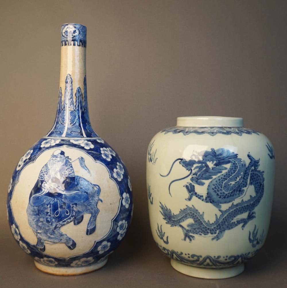 TWO CHINESE BLUE AND WHITE DECORATED 2e8393