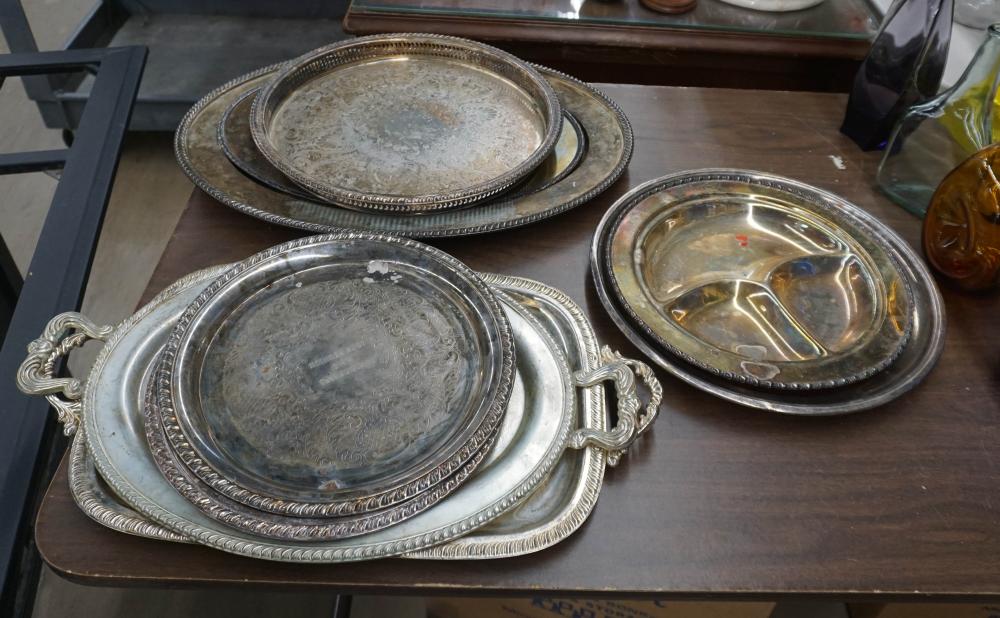 COLLECTION OF SILVERPLATE TRAYSCollection 2e84f5