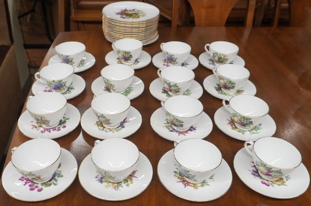 TUSCAN FLORAL DECORATED 48 PIECE 2e854a