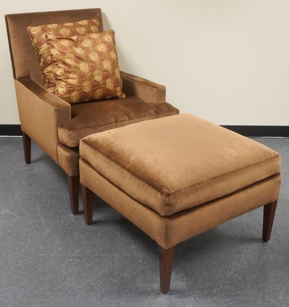 CONTEMPORARY BROWN VELVET UPHOLSTERED 2e8550