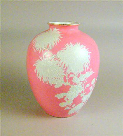 Japanese vase    early 20th century