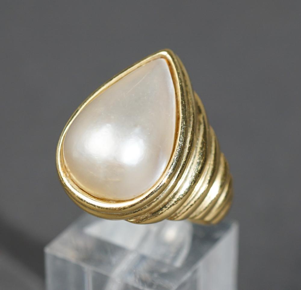 18-KARAT YELLOW-GOLD AND MABE PEARL