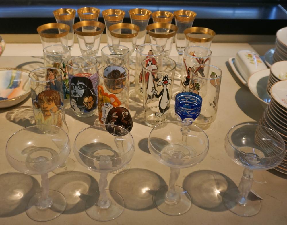 COLLECTION OF GLASS STEMWARE AND 2e86da