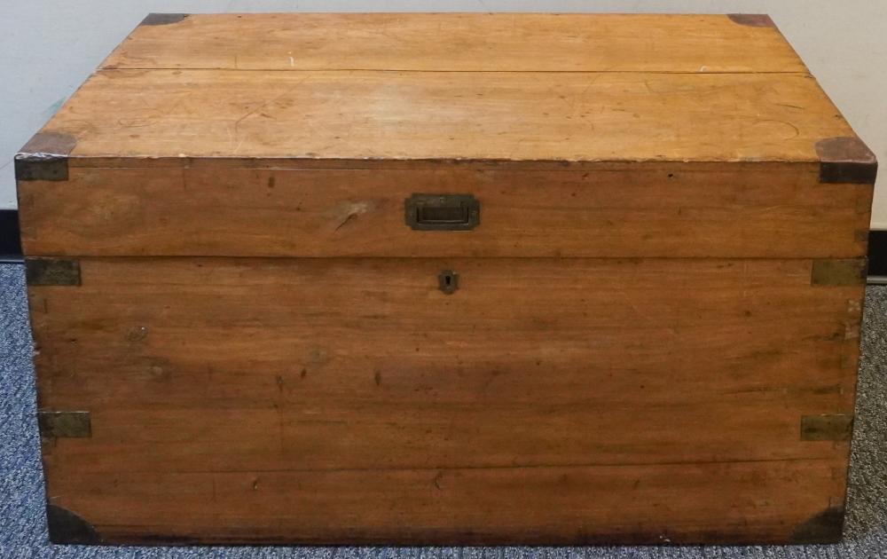 CHINESE CAMPHORWOOD BLANKET CHEST,