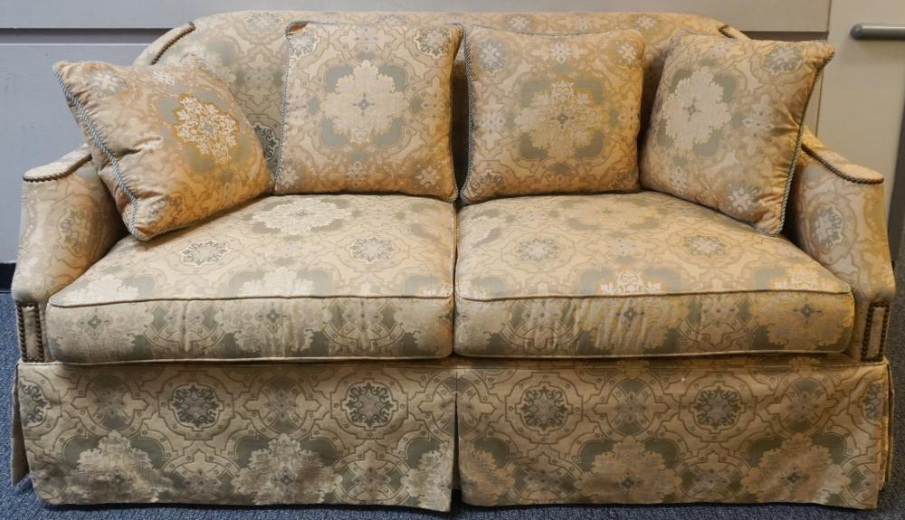 CONTEMPORARY UPHOLSTERED LOVE SEAT,