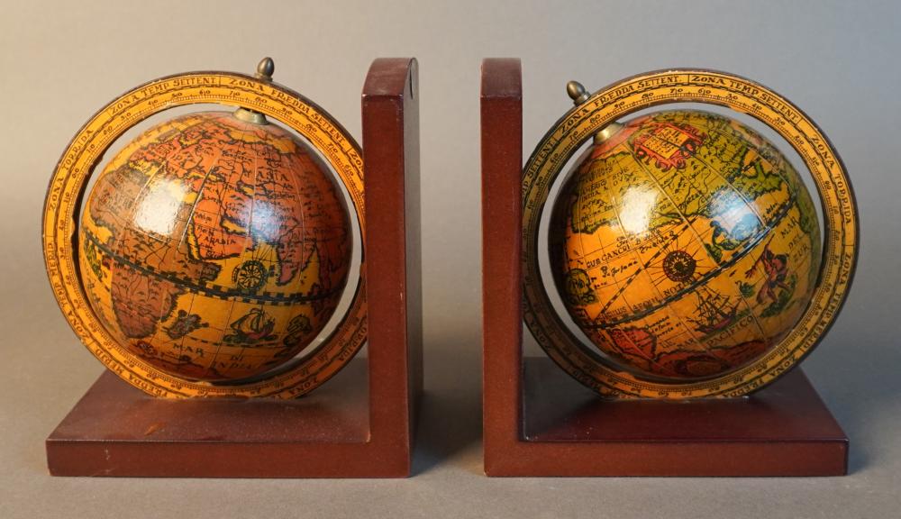 PAIR ITALIAN GLOBE MOUNTED BOOKENDS  2e876f