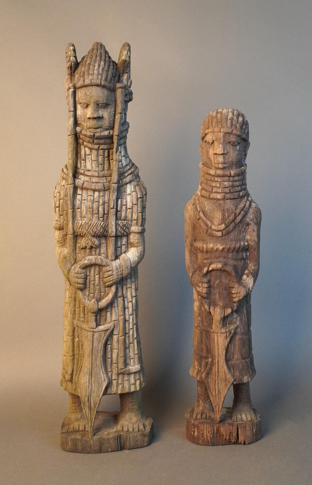 TWO AFRICAN OCEANIC CARVED WOOD 2e87b4