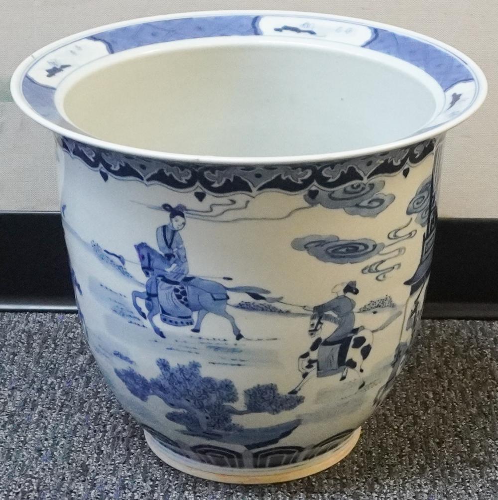 CHINESE BLUE AND WHITE PORCELAIN