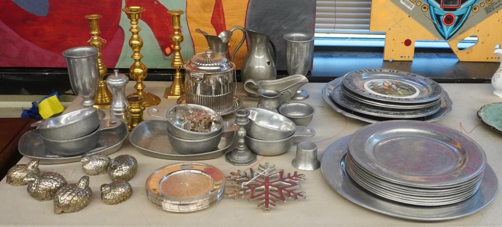 COLLECTION OF PEWTER SILVERPLATE  2e896d