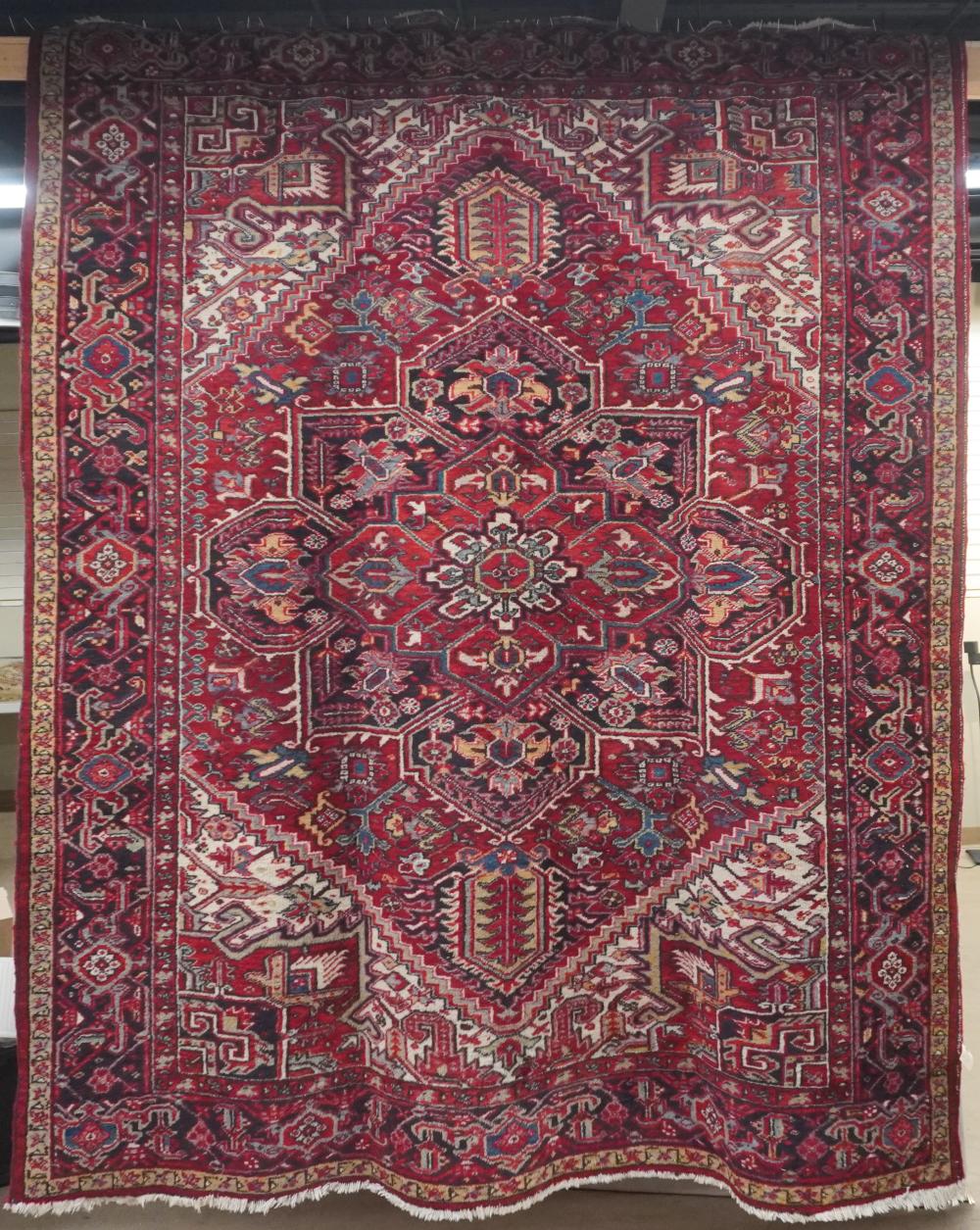 HERIZ RUG 9 FT 2 IN X 7 FT 10 2e8a0a