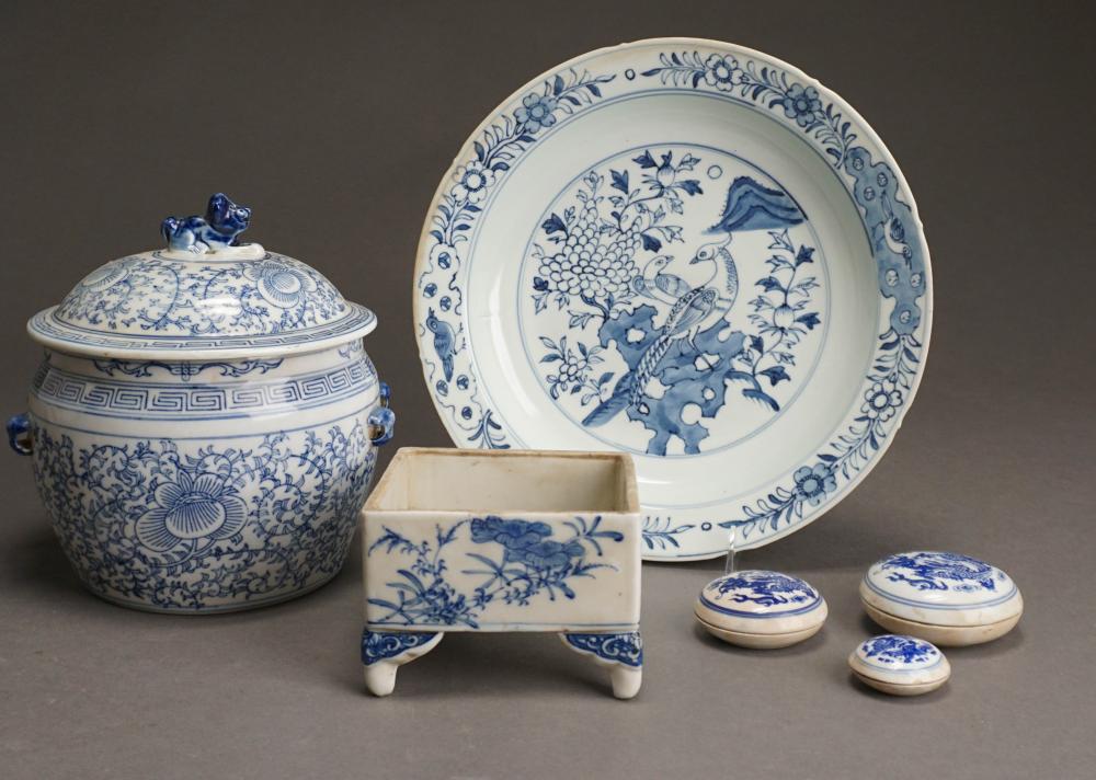 COLLECTION OF CHINESE BLUE AND