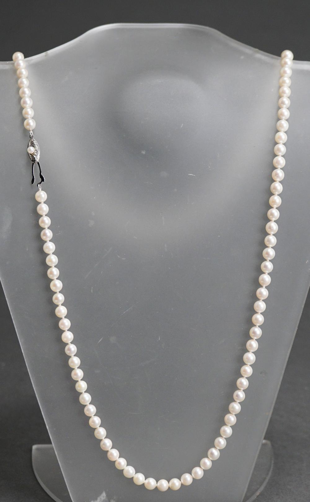 SILVER AND CULTURED PEARL NECKLACE 2e6388