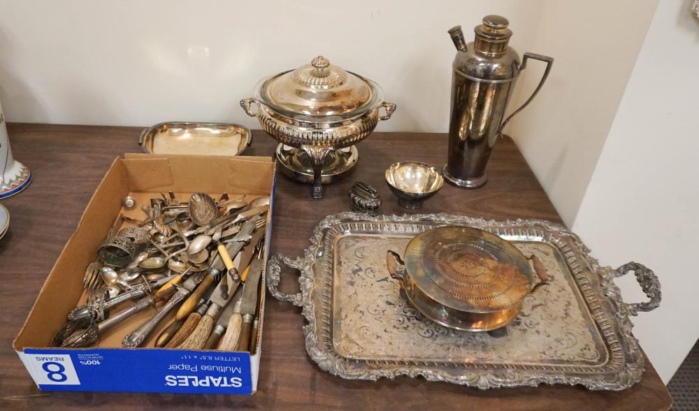 COLLECTION OF ASSORTED SILVERPLATE 2e6468