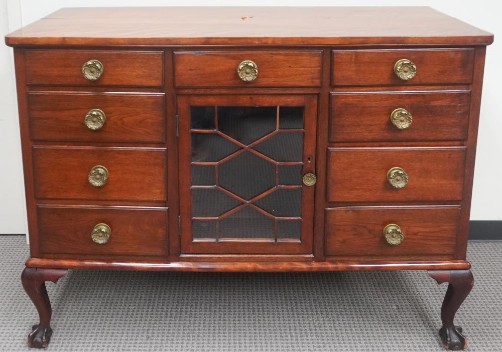 CHIPPENDALE STYLE MAHOGANY SIDE 2e651d