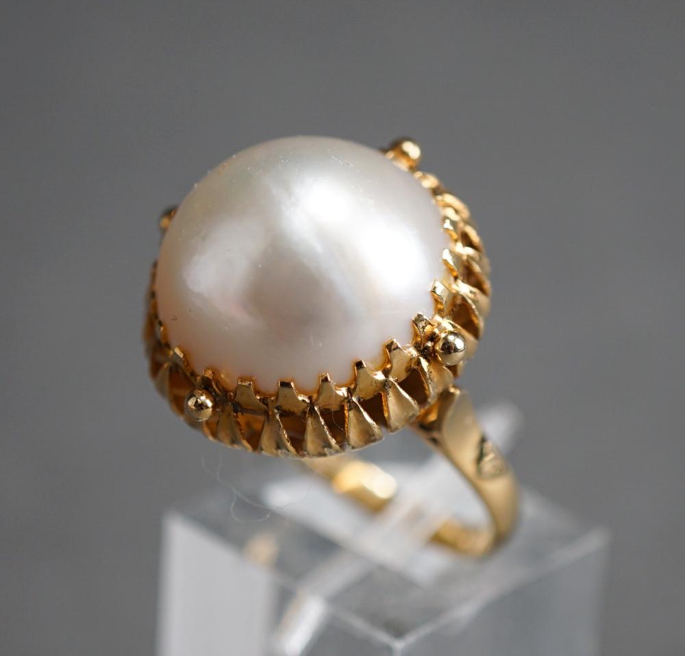 18-KARAT YELLOW-GOLD AND MABE PEARL