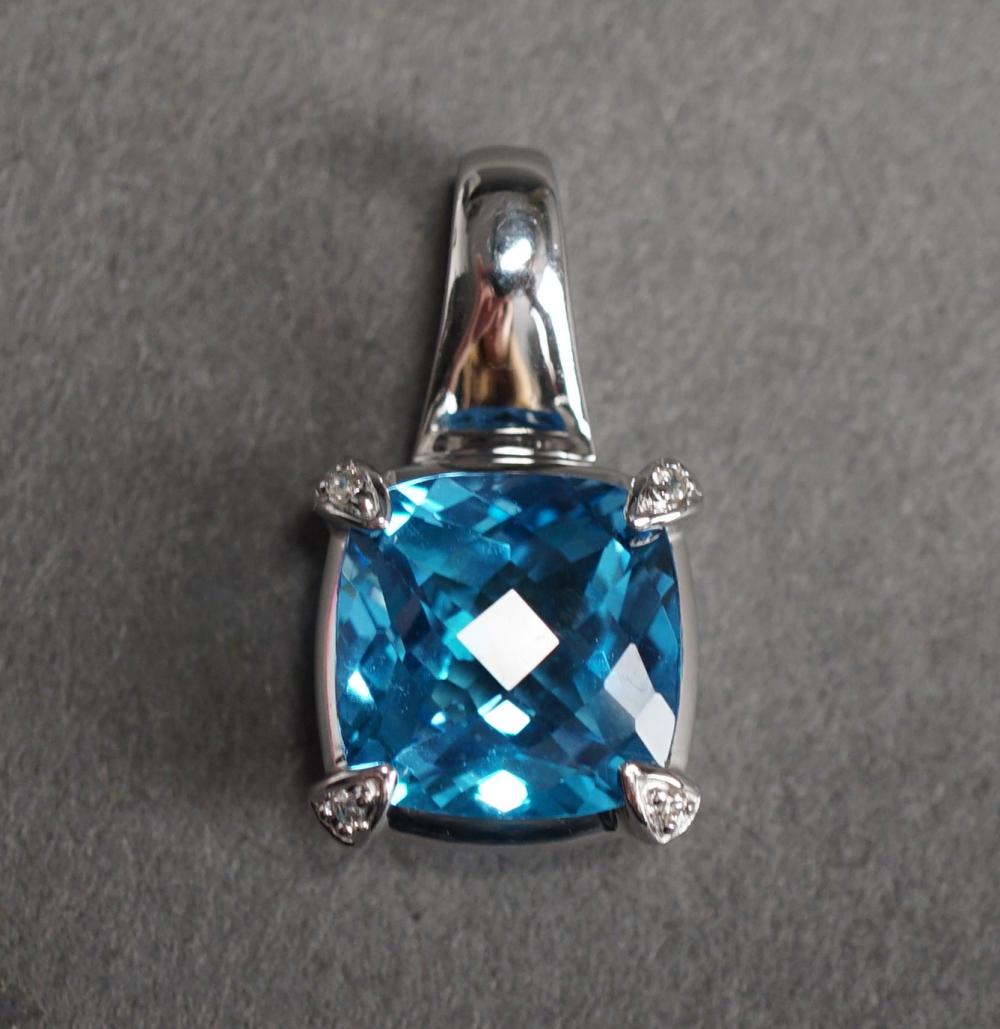 14-KARAT WHITE-GOLD, BLUE TOPAZ