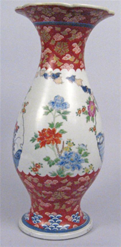 Japanese Fukugawa vase    19/20th