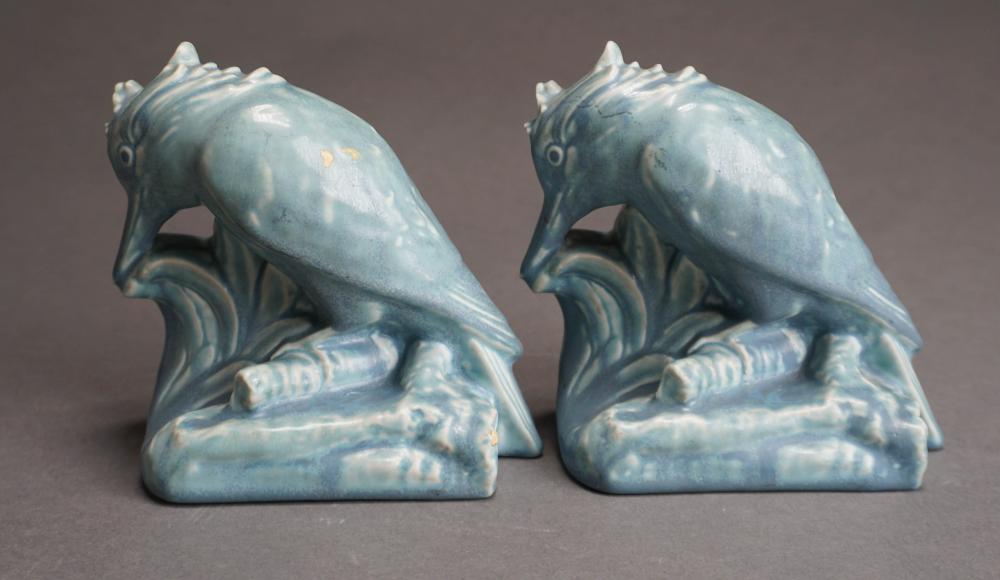 PAIR OF ROOKWOOD POTTERY RAVEN 2e6896