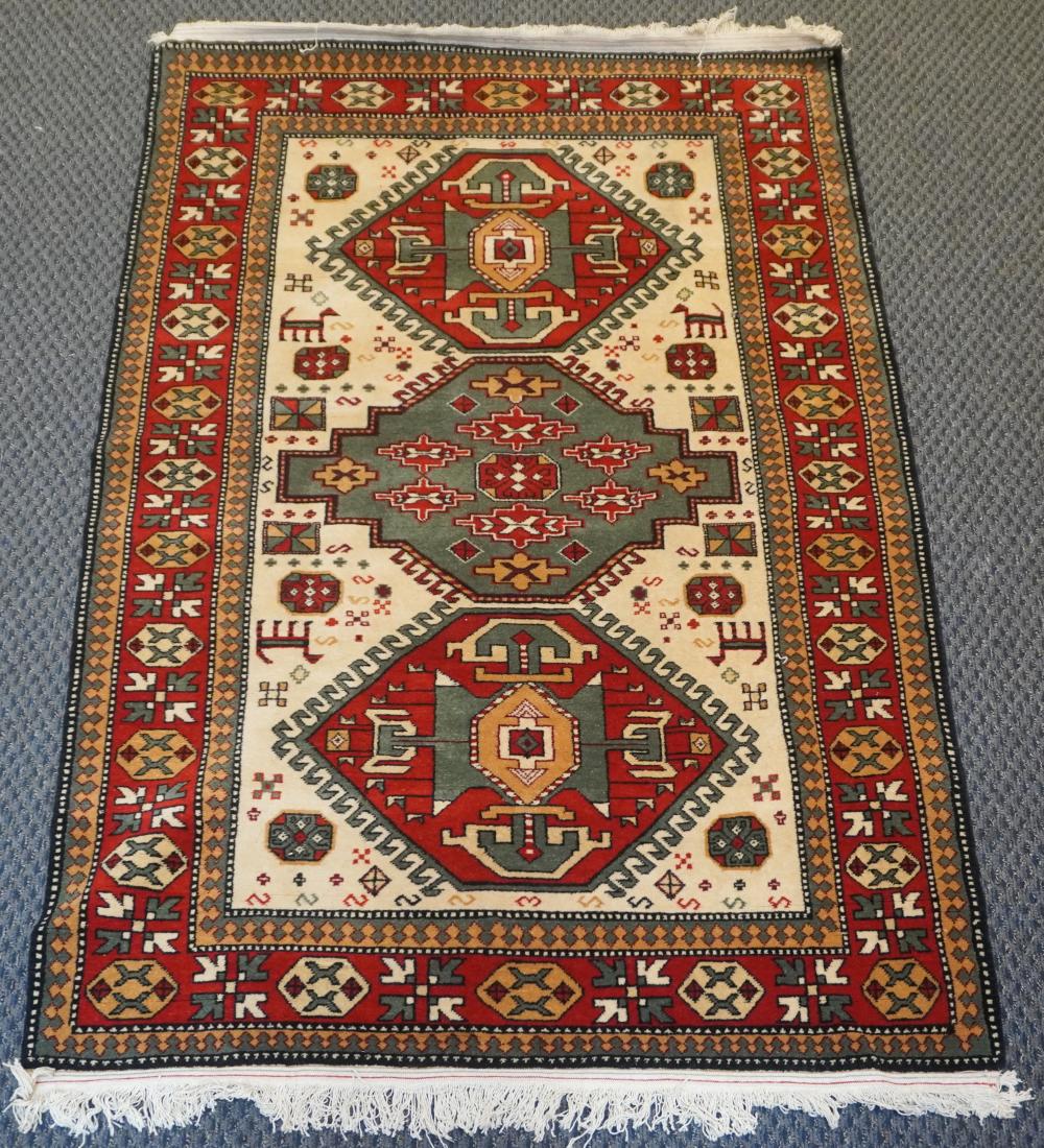 TURKISH RUG 7 FT 1 IN X 4 FT 5 2e68df