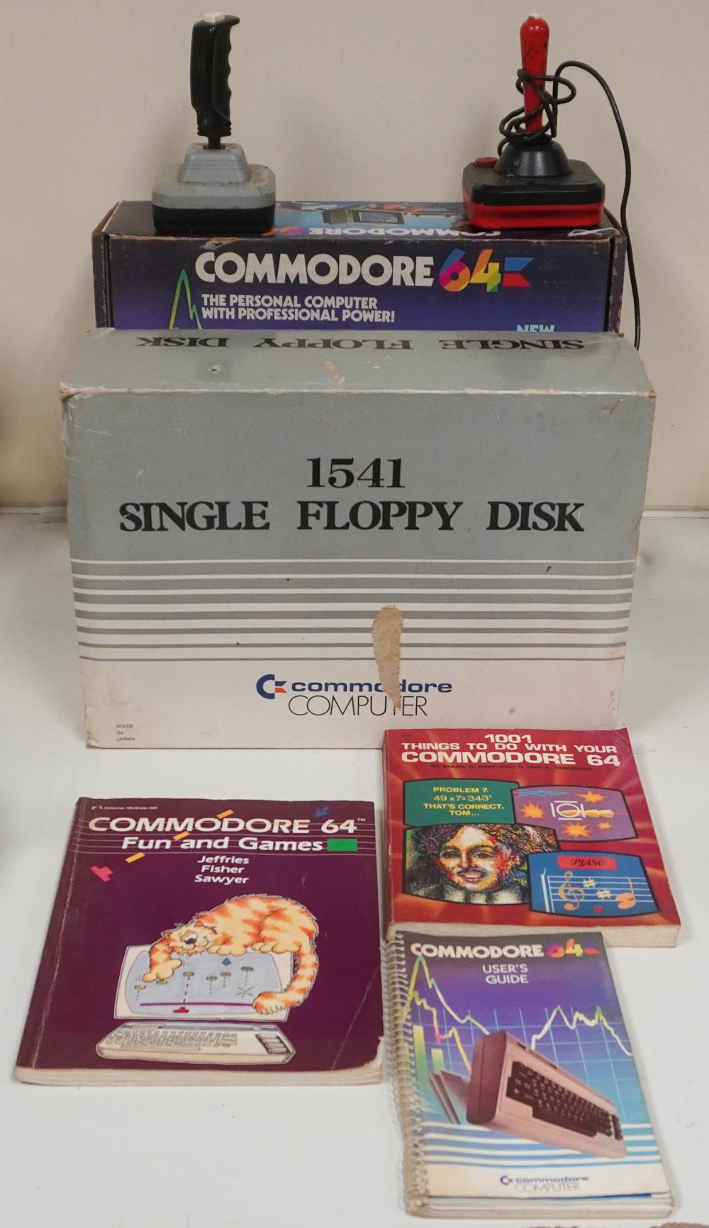 COMMODORE 64 AND COMMODORE COMPUTER 2e690e