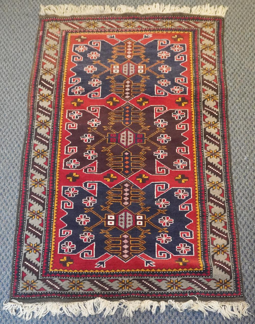TURKISH RUG 6 FT 4 IN X 3 FT 9 2e6922