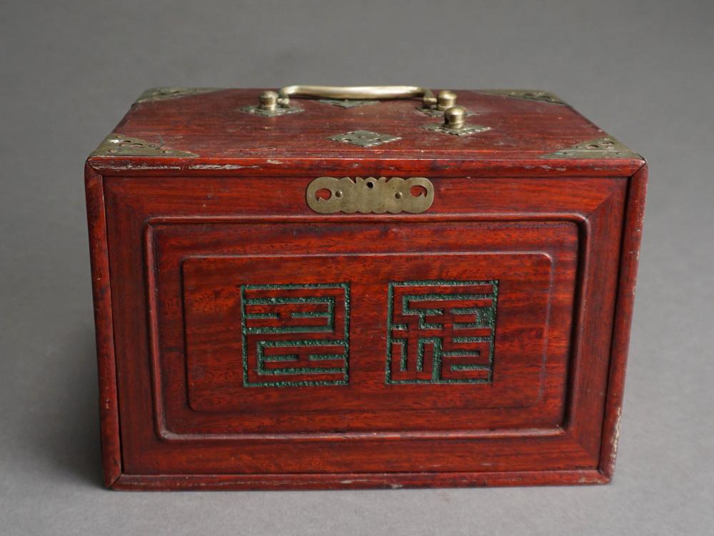 CHINESE MAHJONG GAME SET IN BRASS MOUNTED