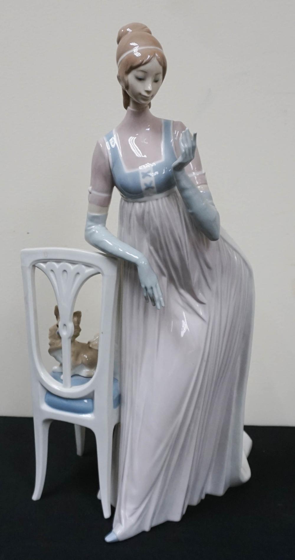 LLADRO PORCELAIN FIGURE OF A YOUNG