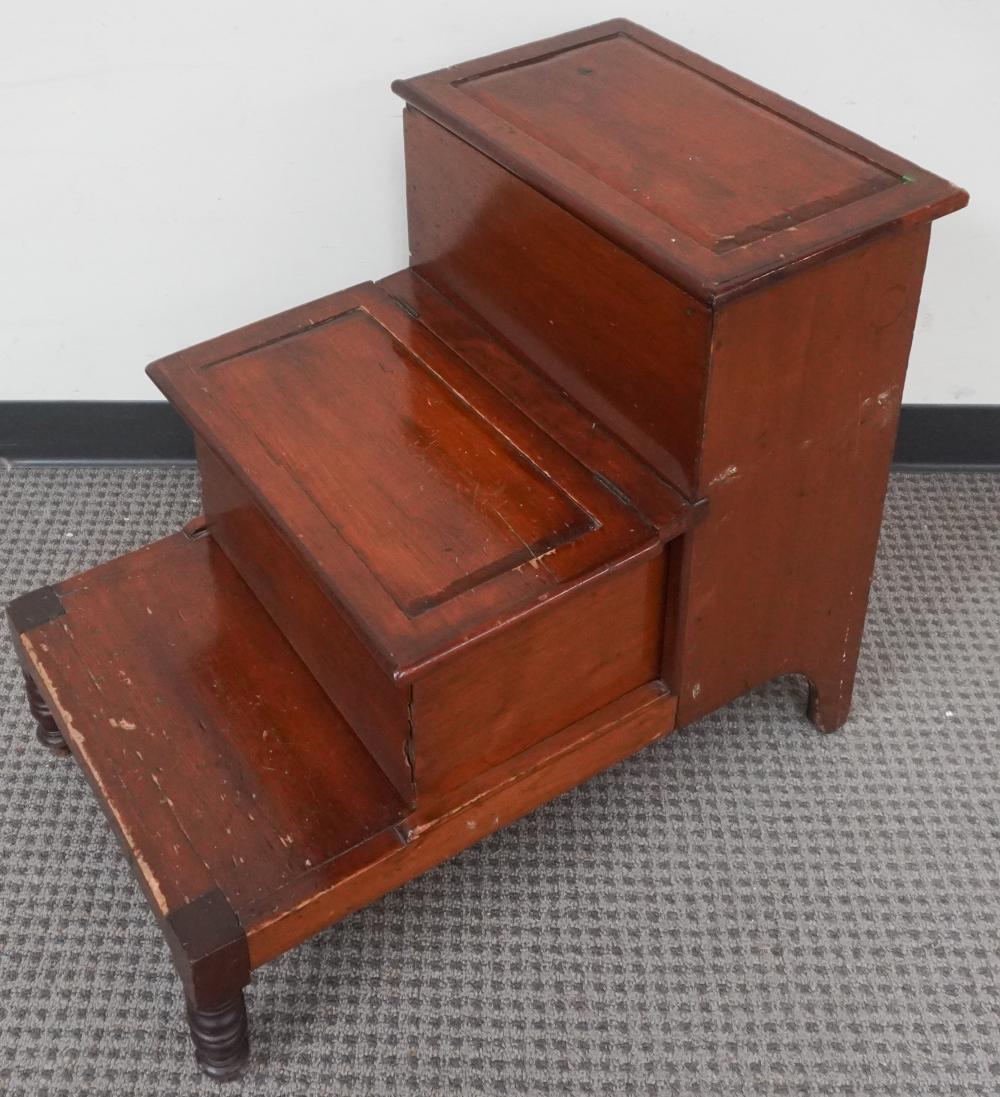 19TH CENTURY PINE BEDSIDE STEP 2e6b4a