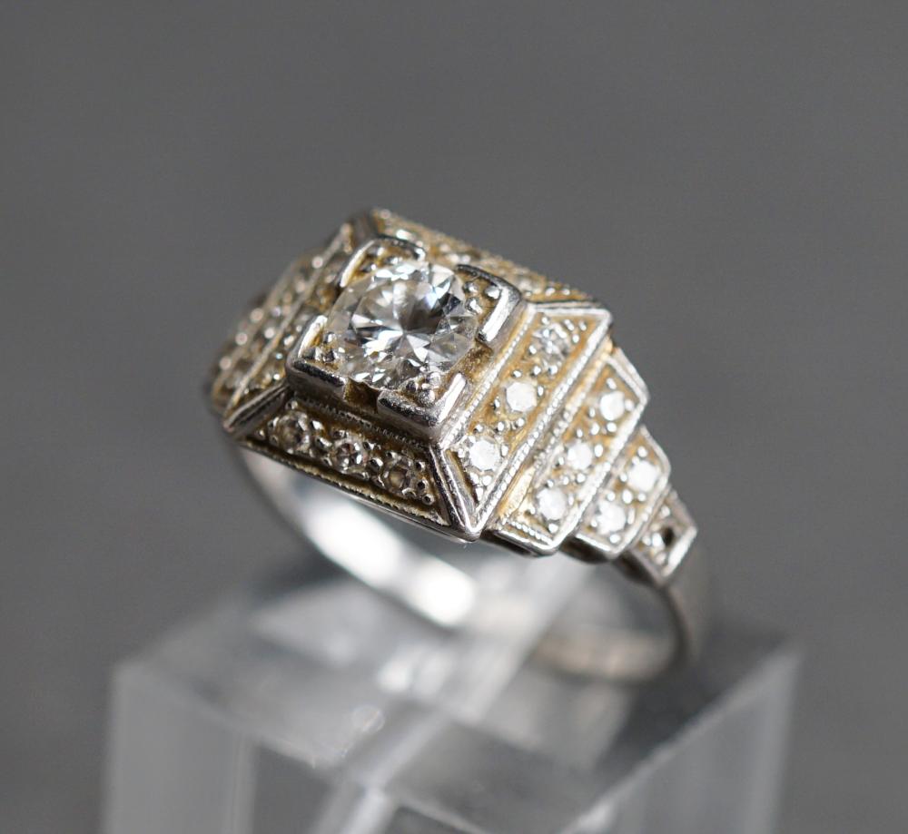 ART DECO PLATINUM AND DIAMOND RING