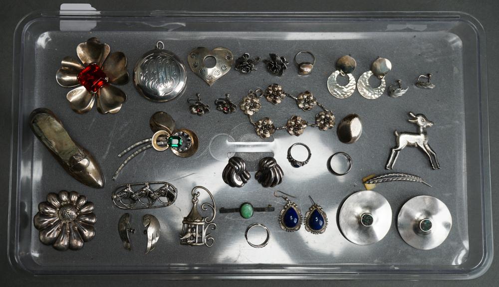 COLLECTION OF PREDOMINANTLY SILVER 2e6c65