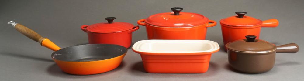 GROUP OF LE CREUSET AND OTHER ENAMEL 2e6cfa