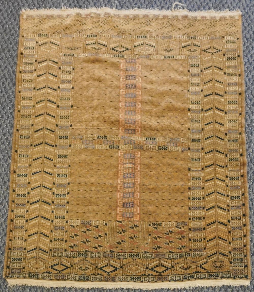 TURKOMAN RUG 4 FT 5 IN X 3 FT 2e6d15