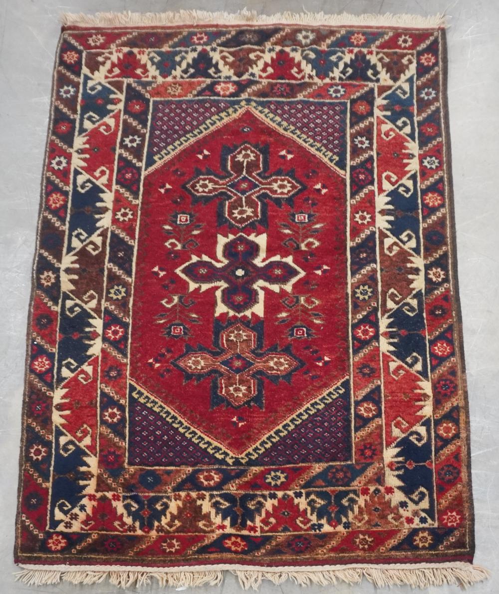 PERSIAN RUG, 6 FT X 4 FTPersian