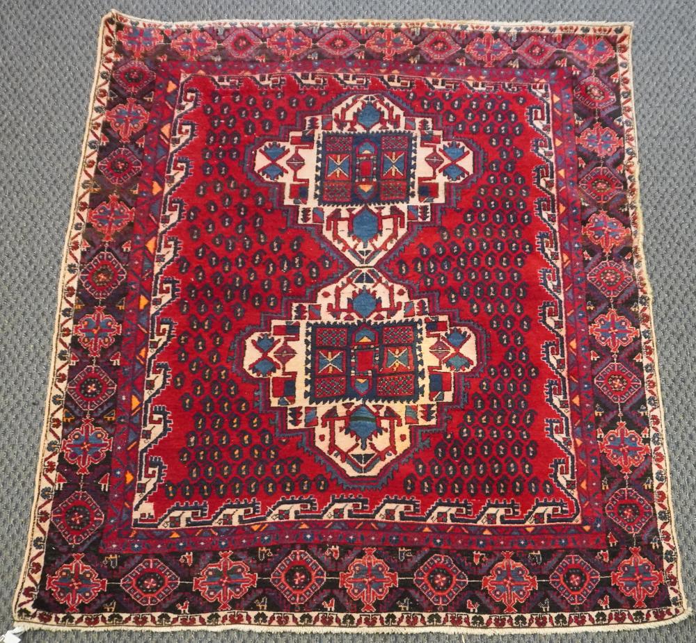 MAHAL RUG 6 FT 5 IN X 5 FT 1 INMahal