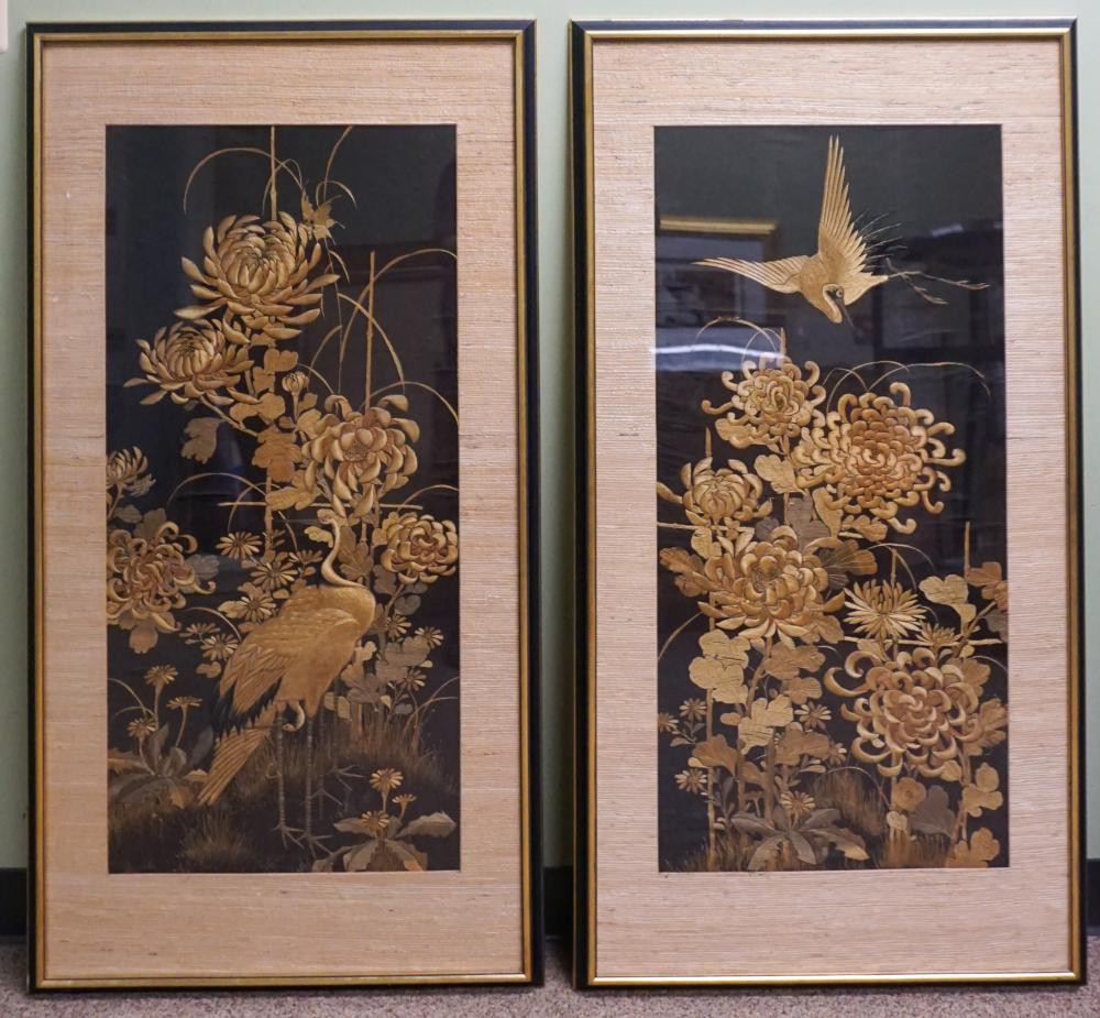 PAIR OF JAPANESE SILK EMBROIDERIES 2e6e74