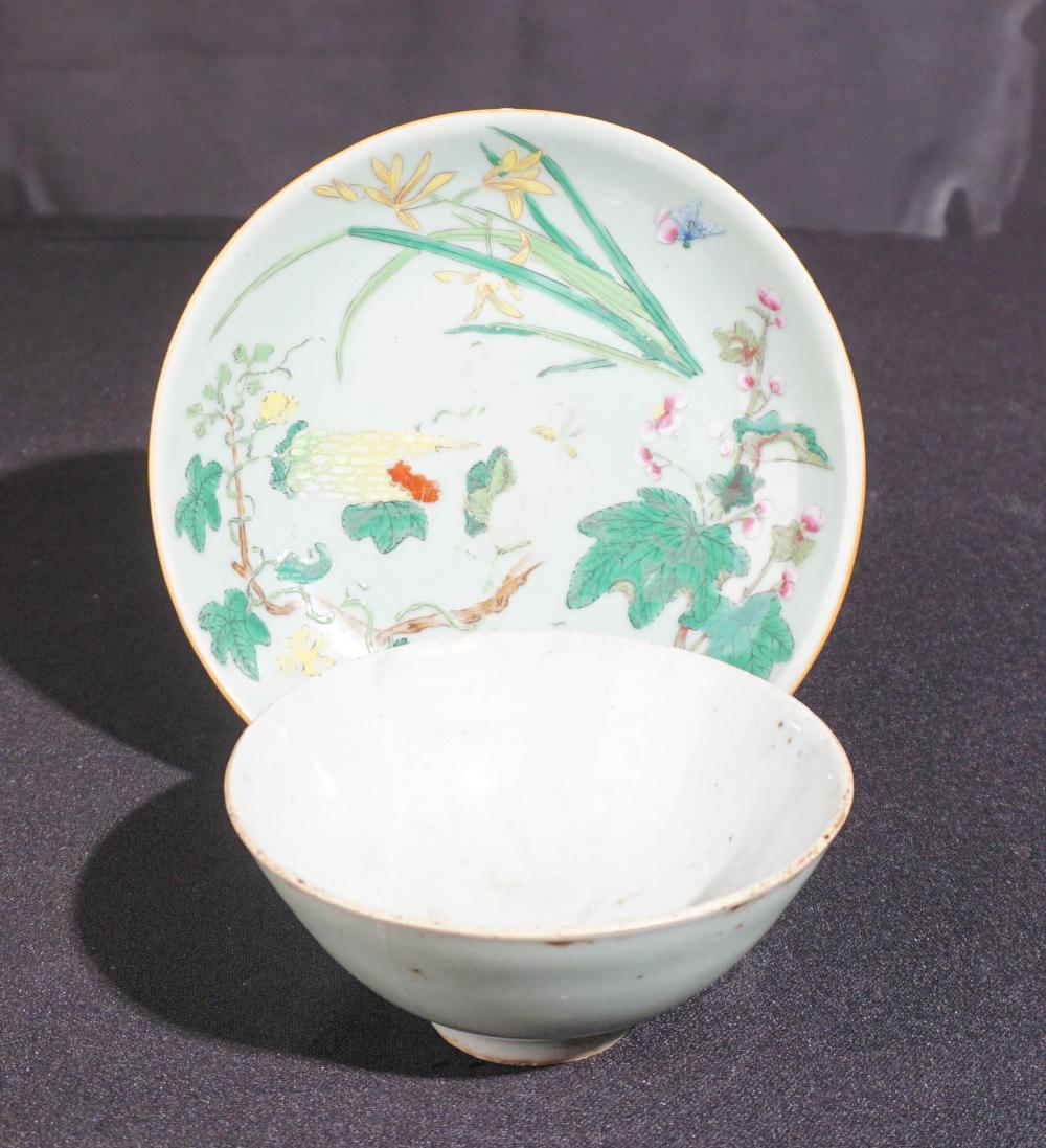 CHINESE CELADON RICE BOWL AND A 2e6f3c