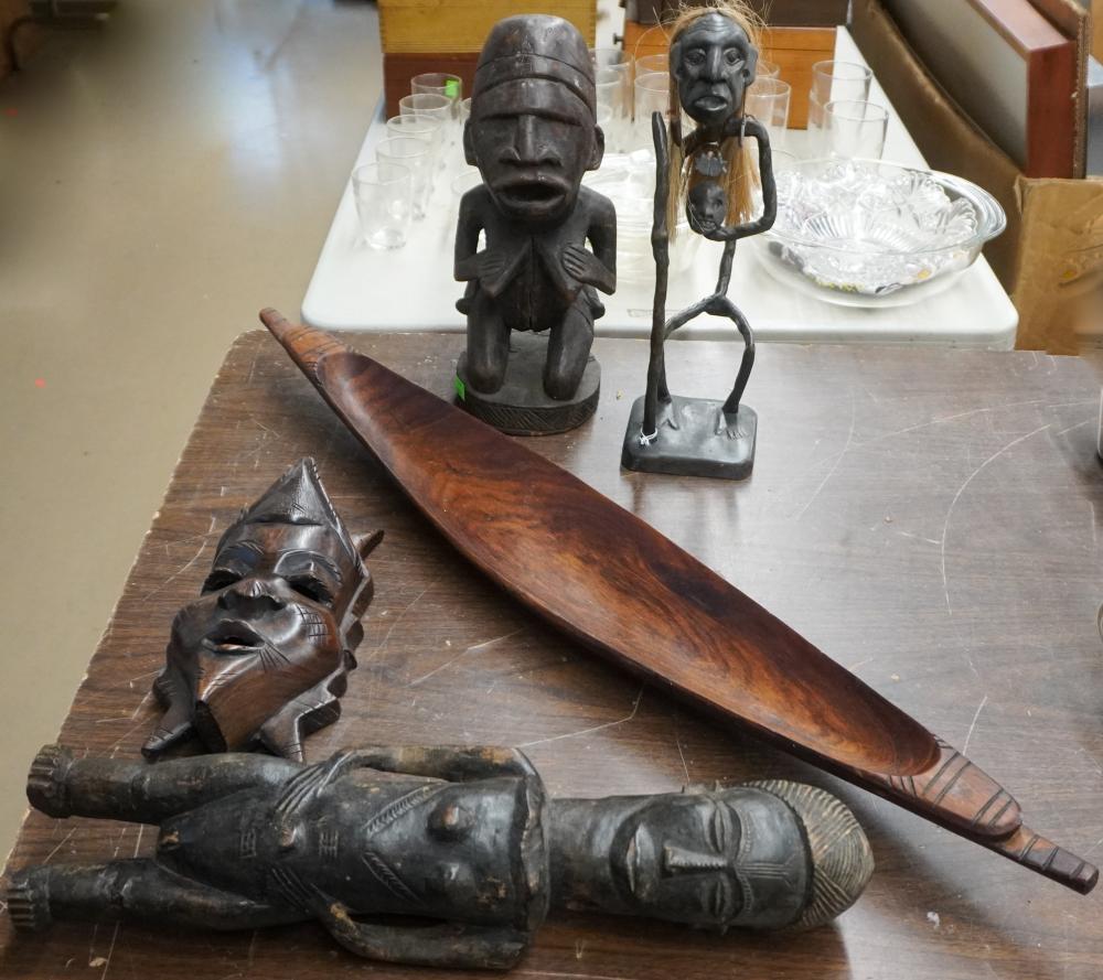 GROUP OF FIVE AFRICAN WOOD TABLE 2e7212