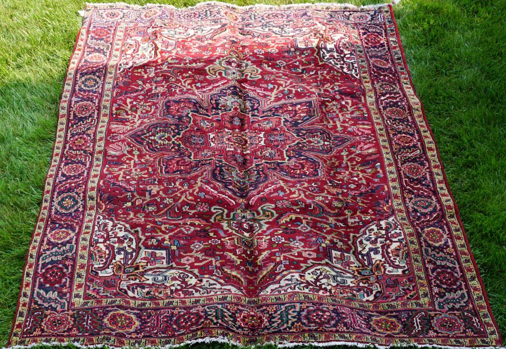 HERIZ RUG 10 FT 1 IN X 6 FT 8 INHeriz