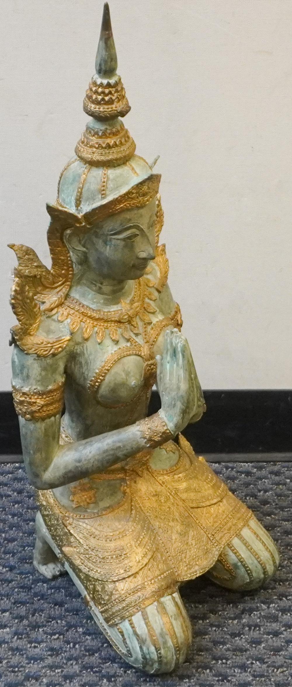 THAI VERDIGRIS AND GILT METAL KNEELING 2e728c