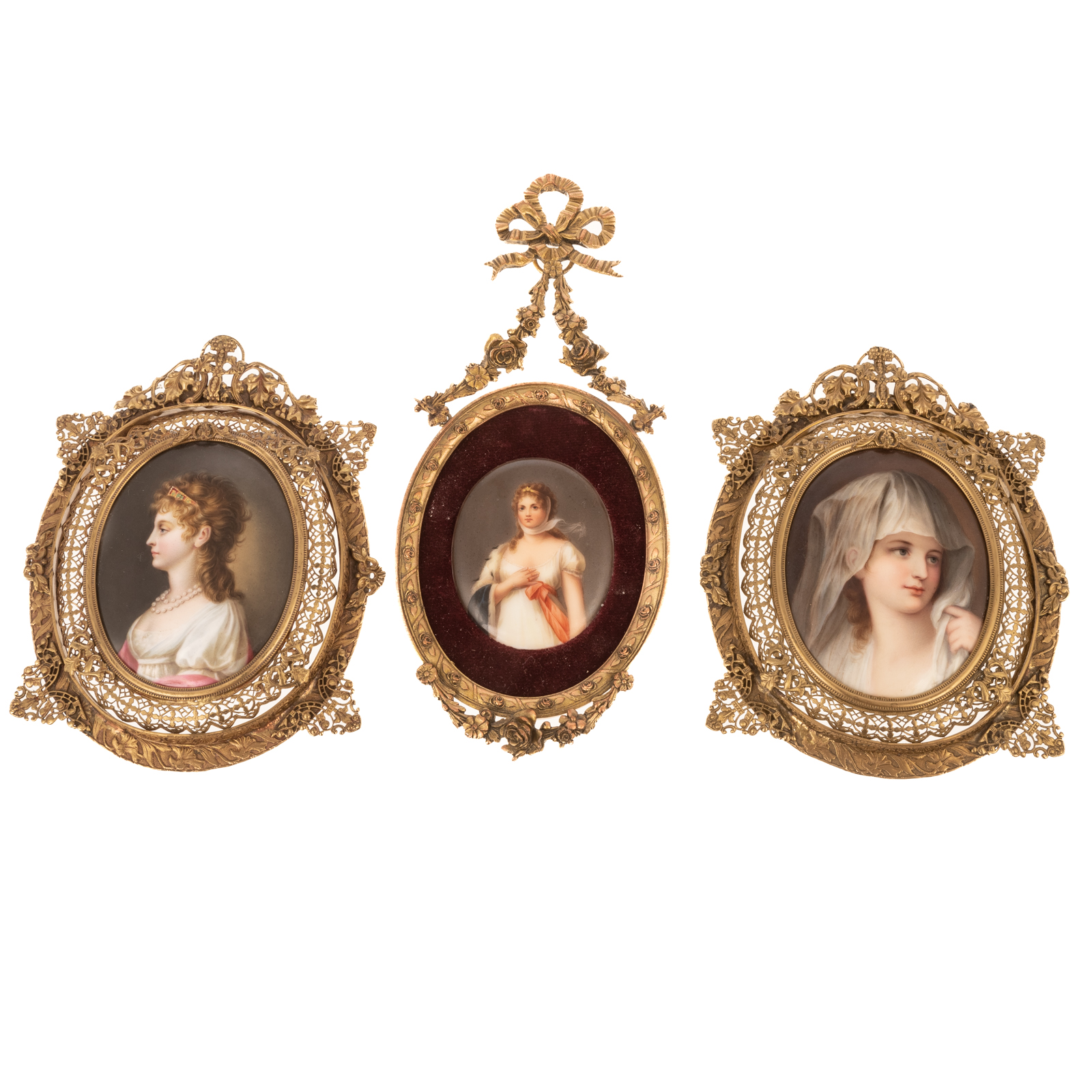 THREE CONTINENTAL PORCELAIN MINIATURES 2e9a7e