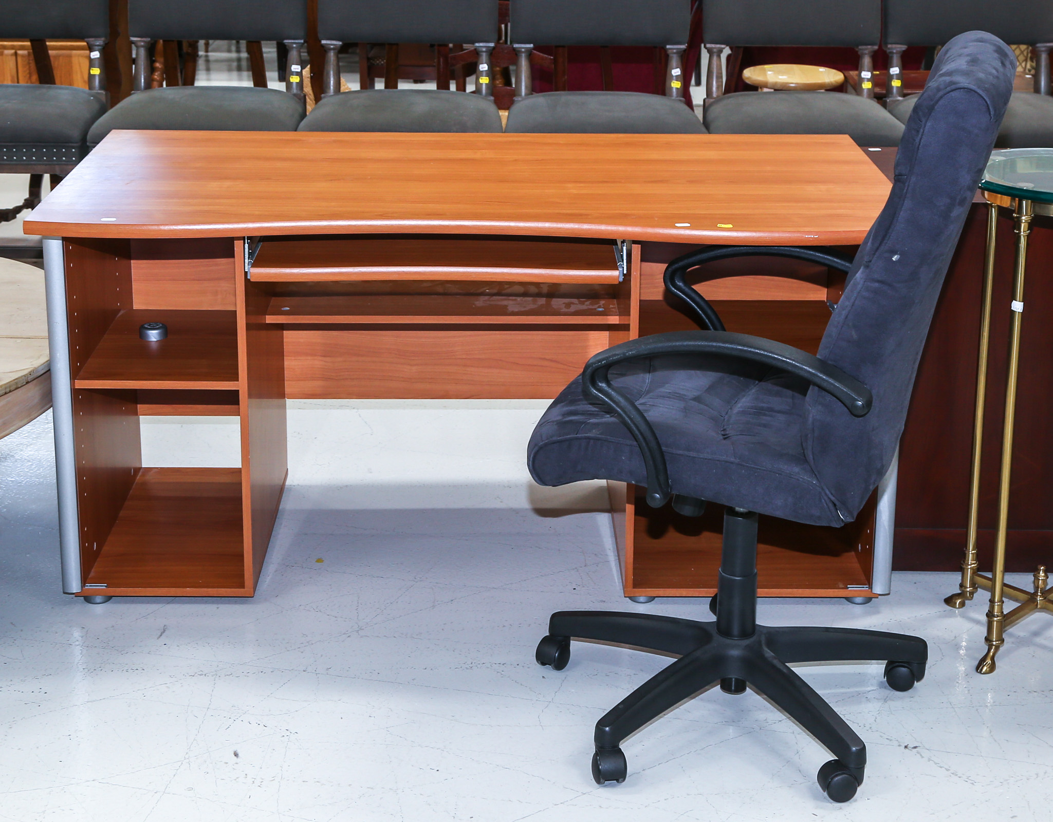 CONTEMPORARY OFFICE DESK WITH CHAIR