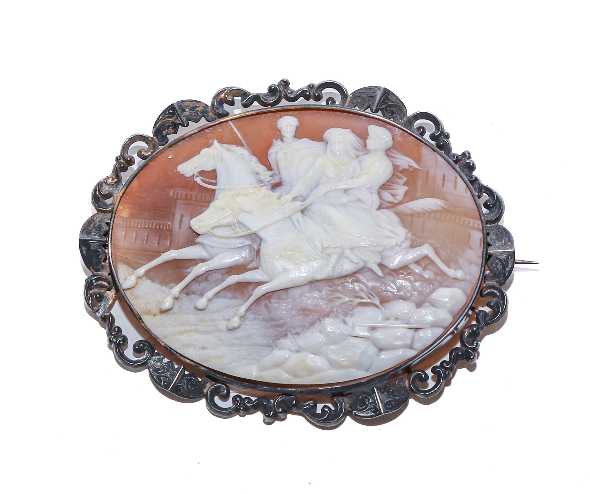 CARVED CAMEO BROOCH Continental  2e9cb7