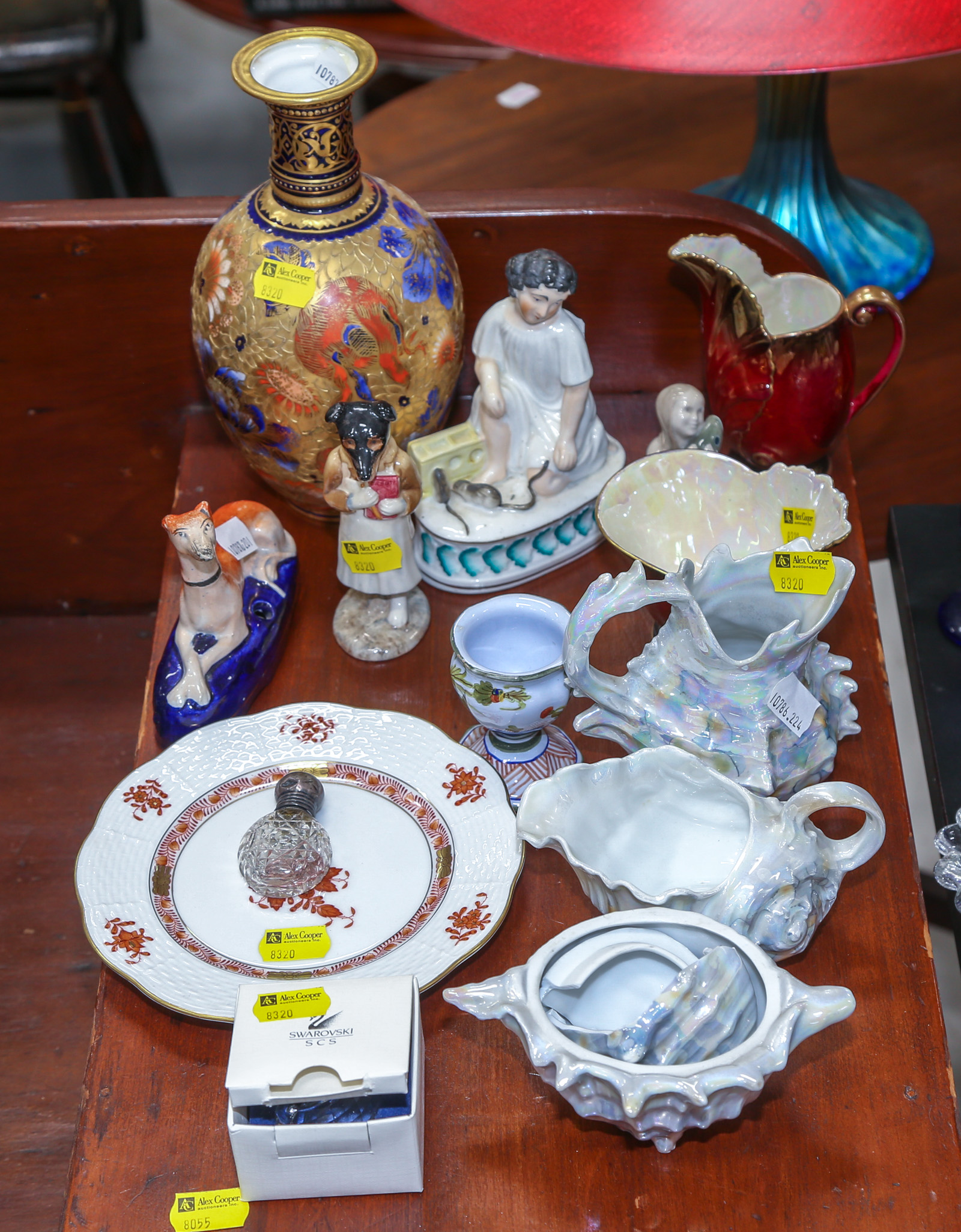 ASSORTED EUROPEAN CERAMIC COLLECTIBLES