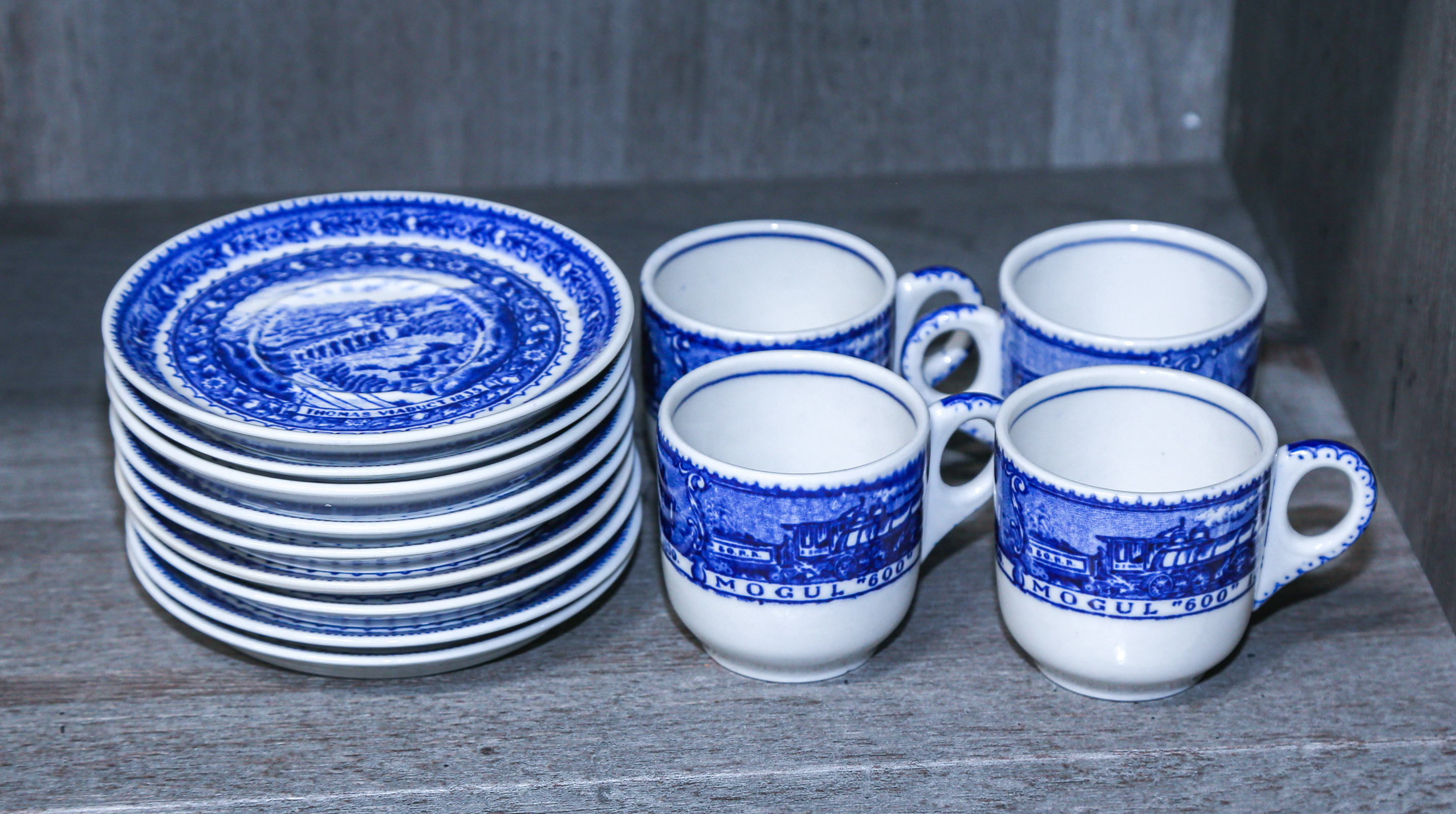 GROUP OF B & O LAMBERTON CUPS & SAUCERS