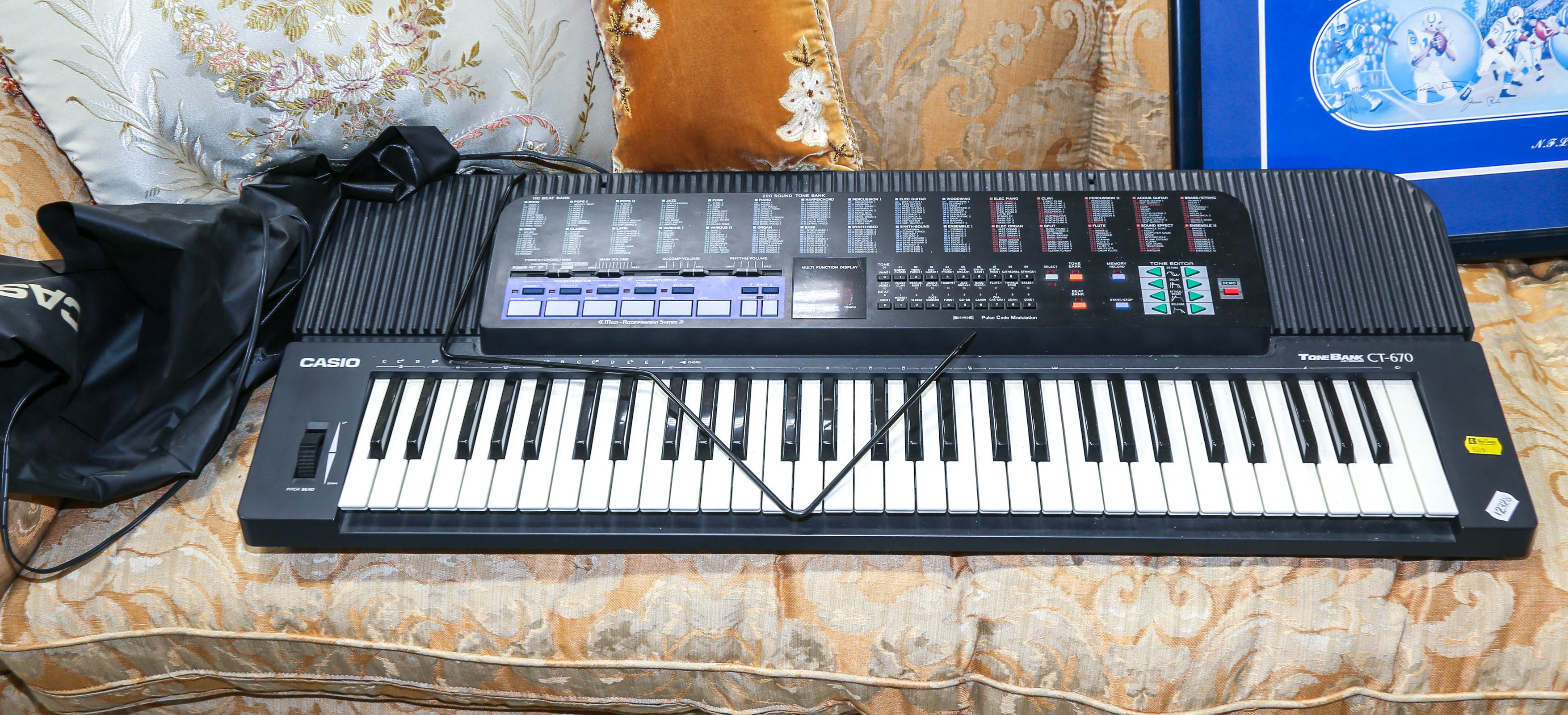 CASIO MODEL CT 670 TONE BANK  2ea2ec