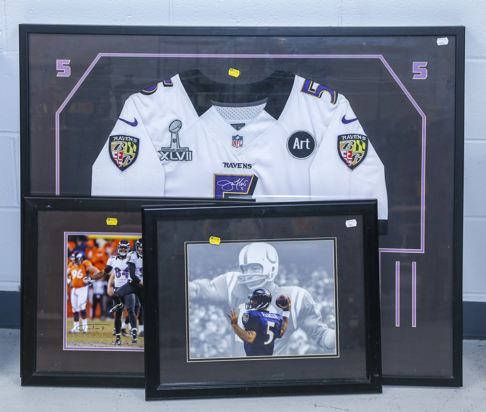 JOE FLACCO / RAVENS SIGNED JERSEY,