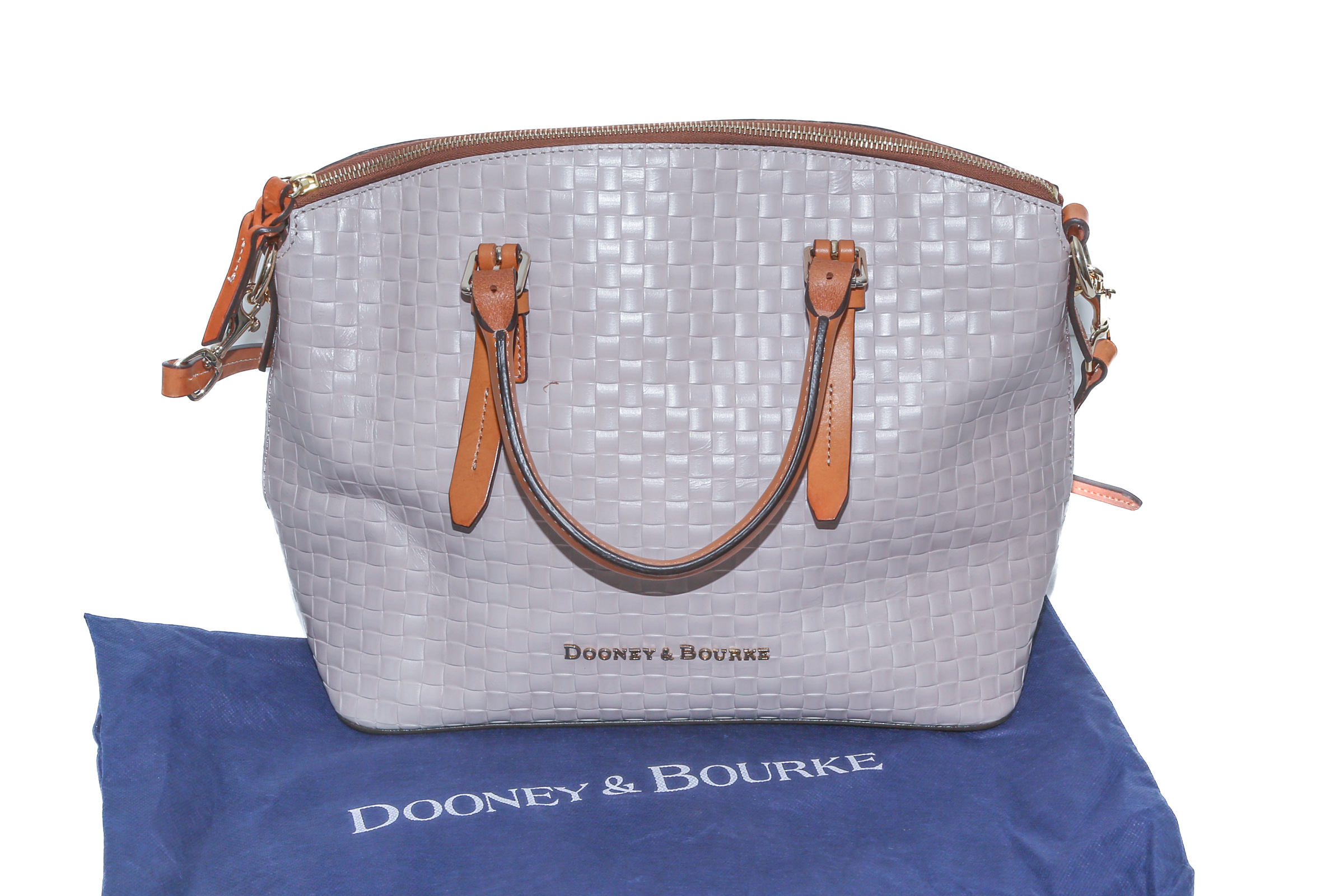 A DOONEY BOURKE HANDBAG A cream 2ea449