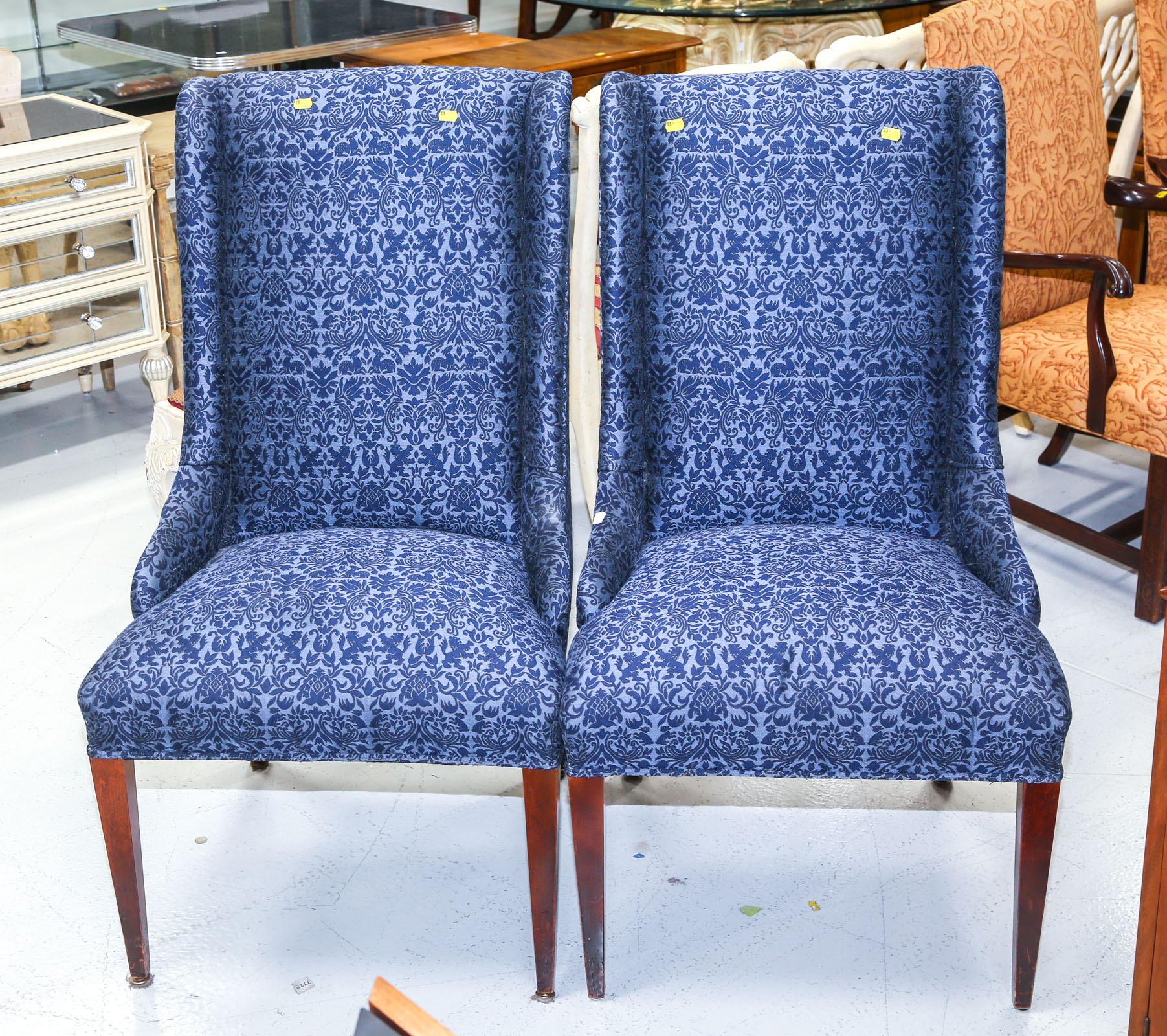 A PAIR OF ART DECO STYLE SIDE CHAIRS